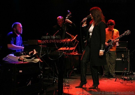 Jan Smoczynski (keyboards), Daniel Biel (bass), Urszula Dudziak (vocals), Tomek Krawczyk (guitar)